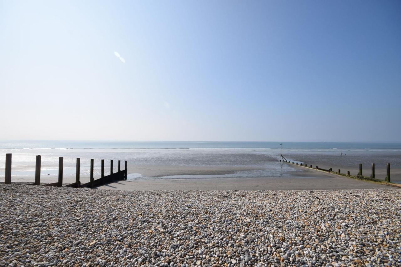 Candy Corner, West Wittering Bagian luar foto